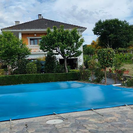 Villa Con Piscina En Panton Ribeira Sacra Galicia Ideal Para Familias Dış mekan fotoğraf